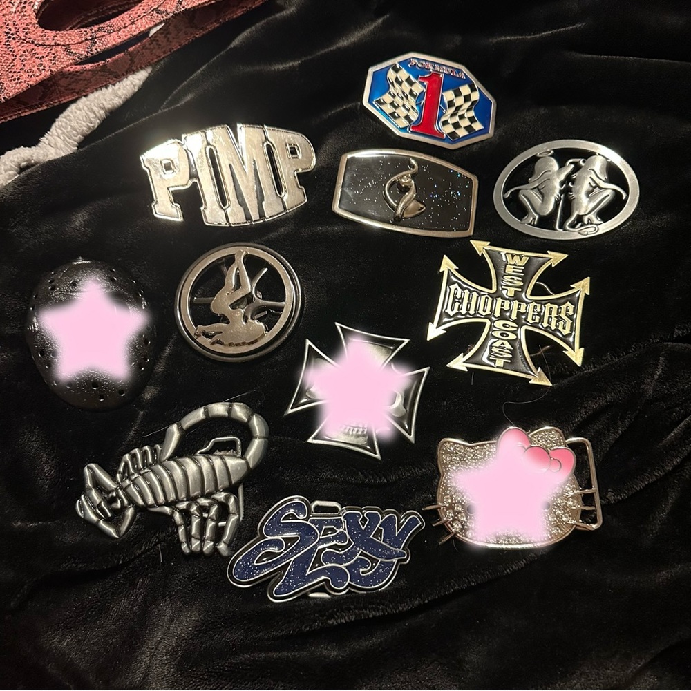 y2k belt buckles ₊‧°𐐪♡𐑂°‧₊